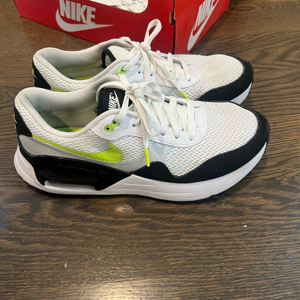 Nike air max SYSTM